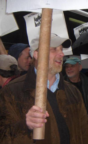 webassets/chriselliott2.jpg webassets/chriselliott2.jpg
